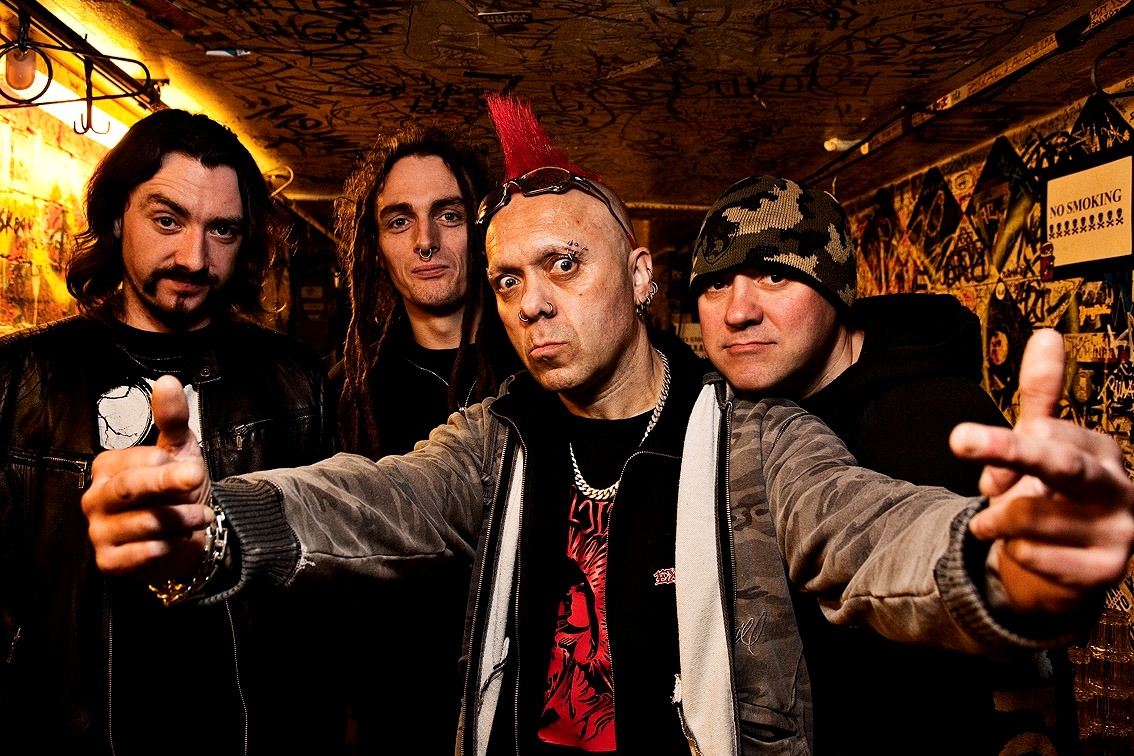 THE EXPLOITED + THE MIDLANDFUCKERS + BAD NASTY | Genève, L'Usine